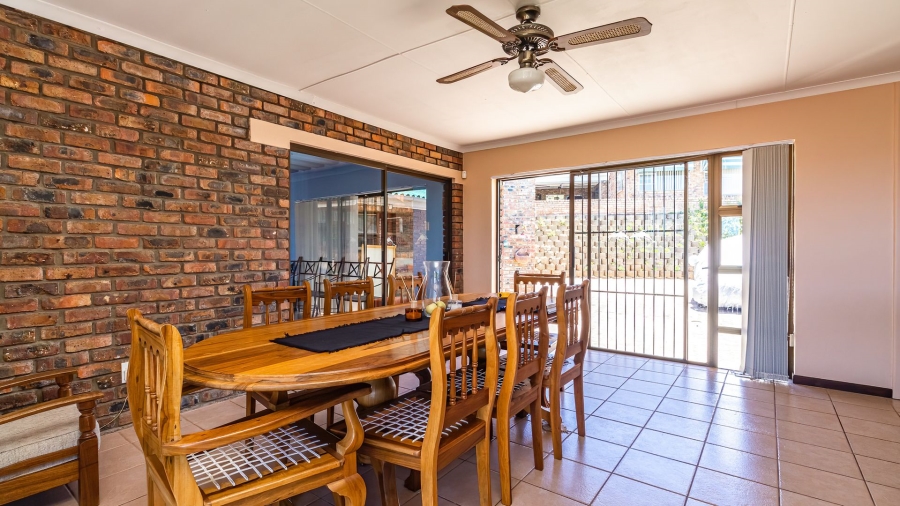 3 Bedroom Property for Sale in Rensburg Estate Western Cape